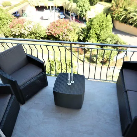 Paula Balcony